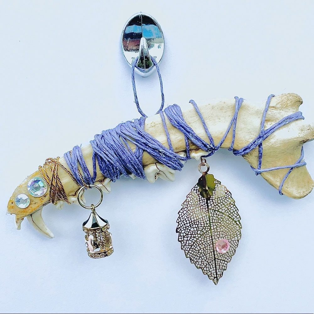 Fox Jawbone Art 𝑜𝑑𝑑𝑖𝑡𝑖𝑒𝑠 Pastel Goth
